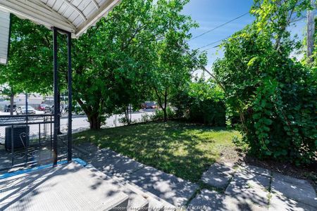 For Lease - 1343 LILLIAN, Windsor, Ontario - Photo 2