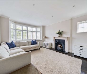 A well-proportioned and immaculately presented family home set with... - Photo 5