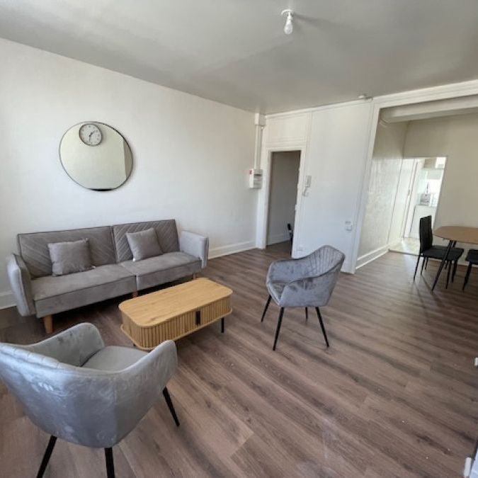 BEAU DUPLEX EN HYPER CENTRE VILLE - Photo 1