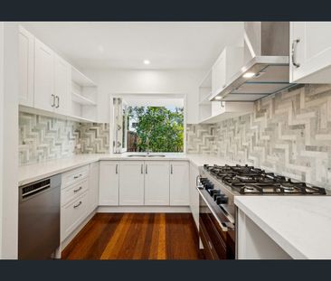 Charming Three-Bedroom Home at 43 Edson Street, Kenmore - Photo 2