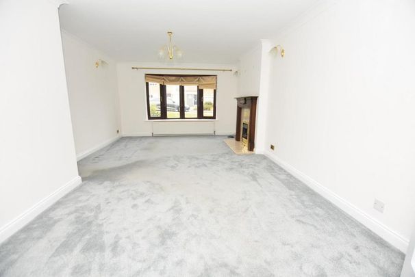 4 bedroom detached house to rent - Photo 1
