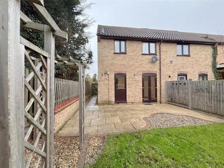 3 bedroom end of terrace house to rent - Photo 5