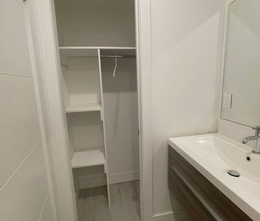 For Lease - 71 Chamberlain Avenue Unit# Main, Toronto, Ontario - Photo 4