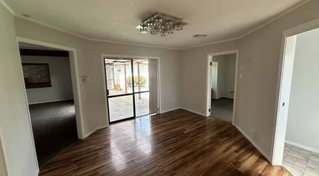 3-Bedroom, 2-Bathroom Home with spacious storage space & Swimming Pool in Papakura - Photo 1