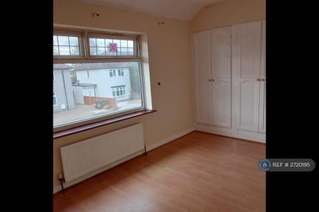 3 bedroom terraced house to rent - Photo 4