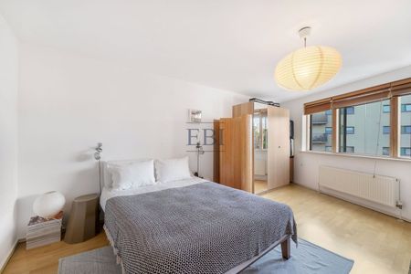 Andersens Wharf, 20 Copenhagen Place, E14 7DX - Photo 3