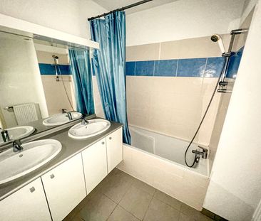 Location Appartement 3 pièces 61m² - Photo 6