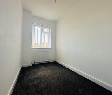 Camp Hill Road, Nuneaton, CV10 - Photo 3