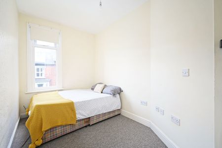 4 bedroom house share to rent - Photo 4