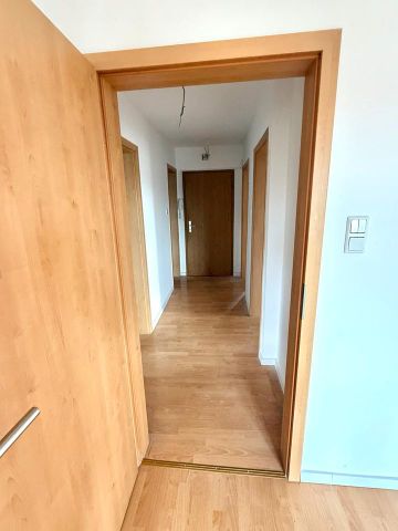 Schöne Dachgeschosswohnung zur Miete in Vellmar Frommershausen - Photo 3