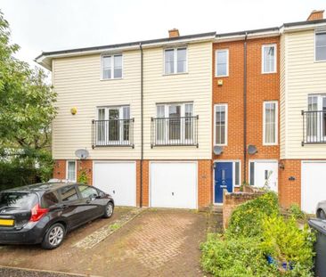 3 bedroom house to rent Priory Gardens, Sudbury, CO10 - Photo 1