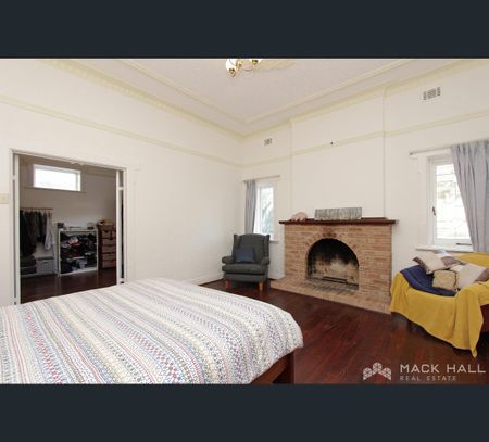 5 Martin Avenue, Nedlands, WA 6009 - Photo 2