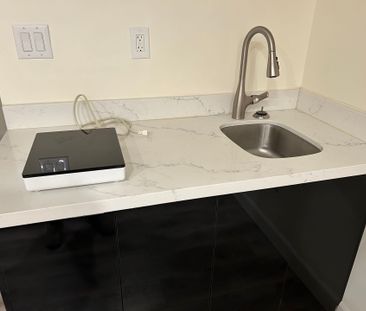 For Lease - 34 Ulster Street Unit# Bachelr, Toronto, Ontario - Photo 1