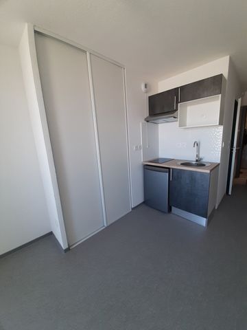 Location Appartement 1 pièce 18m² NIMES 30000 - Photo 5