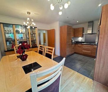 Arcon Drive, Northolt, UB5 - Photo 2