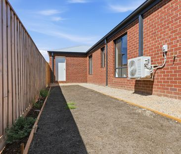 HOME FOR RENT IN THORNHILL PARK - Photo 6