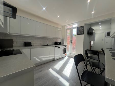 1 bedroom house share to rent - Photo 3