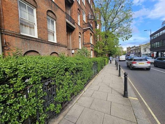 West Kensington Mansions, Beaumont Crescent, W14 - Photo 1