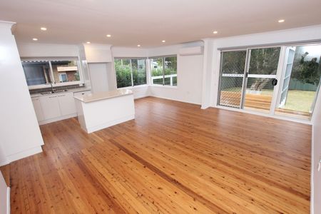 Home For Rent - Photo 5