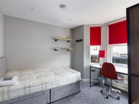 Beaconsfield Road, Brighton - Photo 4