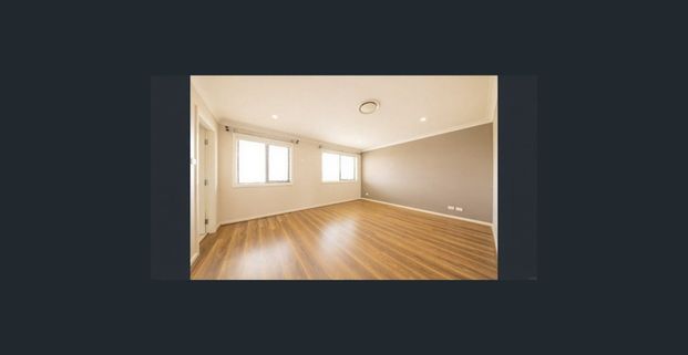 🏡 Family Comfort & Contemporary Living in a Prime Glenwood Location - Photo 1