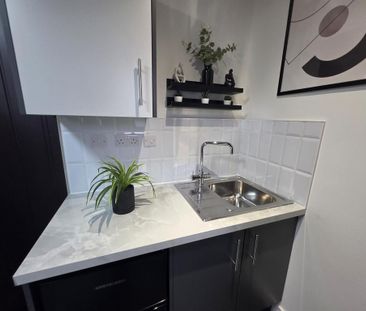 Studio to rent - Photo 6