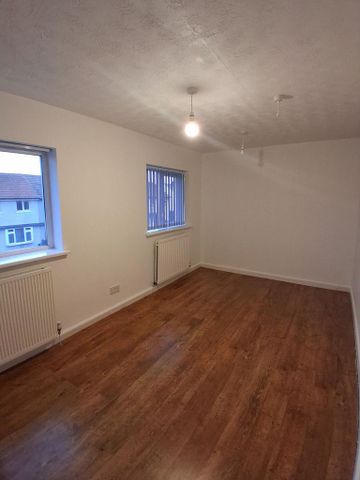 2 bedroom semi-detached house to rent - Photo 4