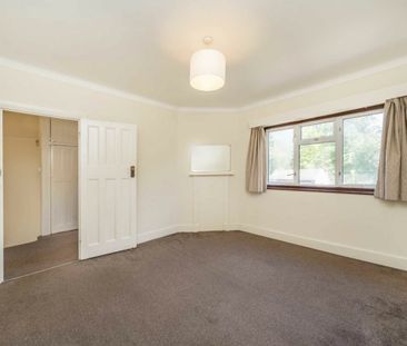 Courthouse Road, N12, London - Photo 5