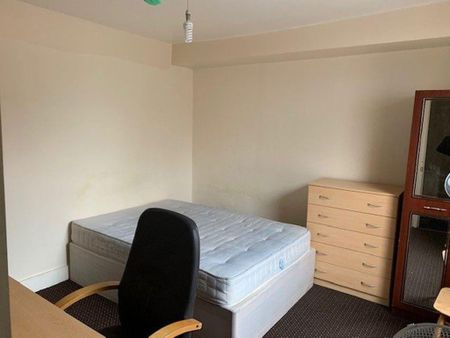 4 bedroom house to rent - Photo 3