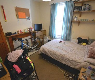 4 bedroom terraced house to rent - Photo 5