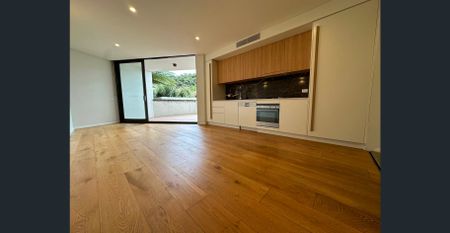 Stunning One Bedroom Apartment NOW LEASING!!! - Photo 5