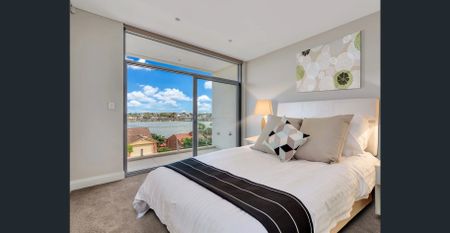 Spacious Home with Alfresco Deck and Pool - Photo 3