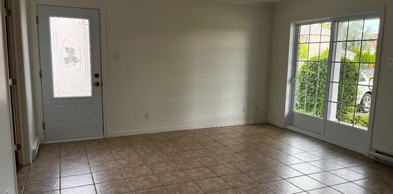 3½ de finition supérieure pour personne seule semi-retraité, retraité - Photo 2