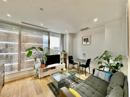 Studio to rent - Photo 2