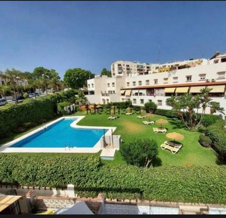 Alquiler de chalet adosado en Playamar - Benyamina - Foto 5