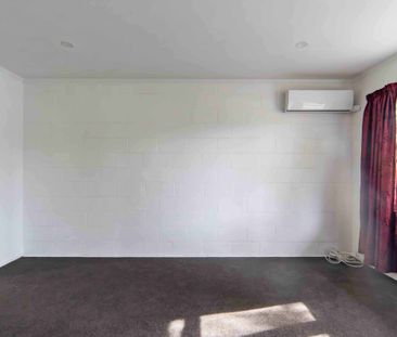 Low-Maintenance Living in Popular Hillcrest - Photo 4