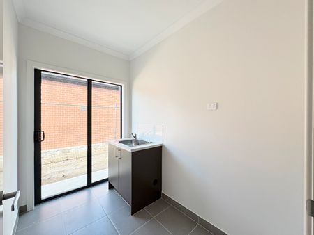 Brand New Four-Bedroom Family Home! - Photo 2