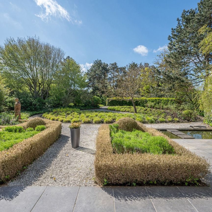 Gemeubeld: Exceptioneel tuinappartement op enkele stappen van de Wandeldijk - Photo 1