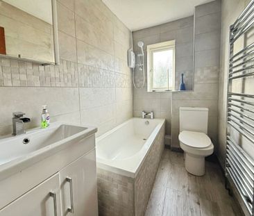 Davis Avenue, Bryncethin, BRIDGEND - Photo 6