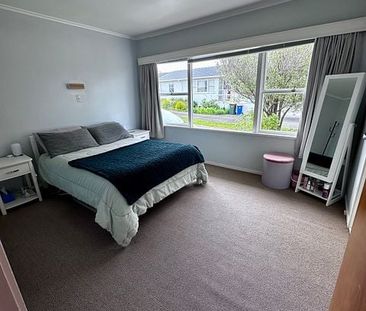 Refreshed & Ready For New Tenants! - Photo 4