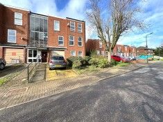 2 bed Flat for Rent - Photo 5