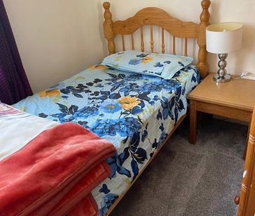 Room in a Shared House, West Road, E15 - Photo 2