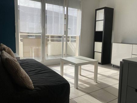 Location appartement t2 31 m² à Bruges (33520) Cimetiere Nord-Petit Bruges - Photo 2