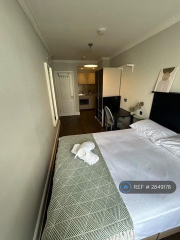 Studio to rent - Photo 4