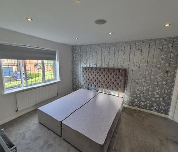 4 bedroom house to rent - Photo 3