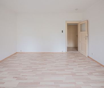 Schöne Wohnung zum kleinen Preis in Dresden-Reick. Altbau mit Balko... - Foto 5