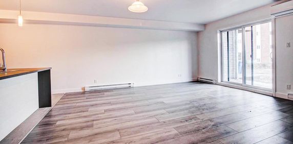 **APPARTEMENT**5 ½ **Boul. Bastien, près des Galeries de la Capitale - Photo 2