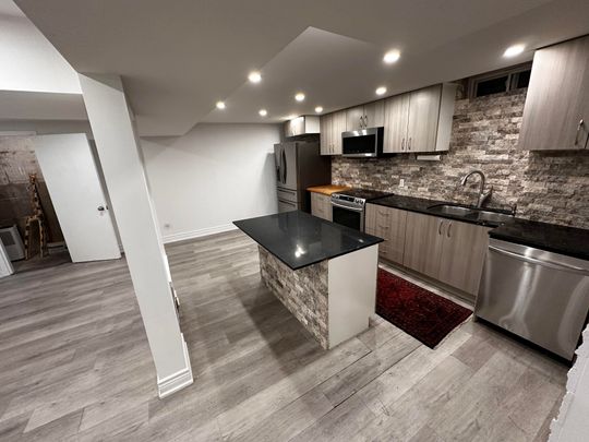 For Lease - 524 Bristol Road Unit# #Bsmt, Newmarket, Ontario - Photo 1