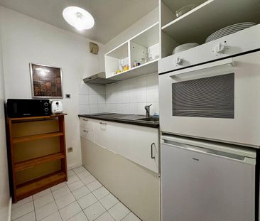 Location Appartement 2 pièces 44m² LYON 6ème - Photo 3