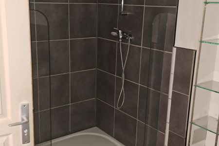 Sumène, appartement d'environ 50 m2 au 2ème étage - Photo 3